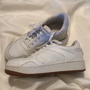 Alo Recovery Mode Sneaker Natural White/Gum size Women's 8.5